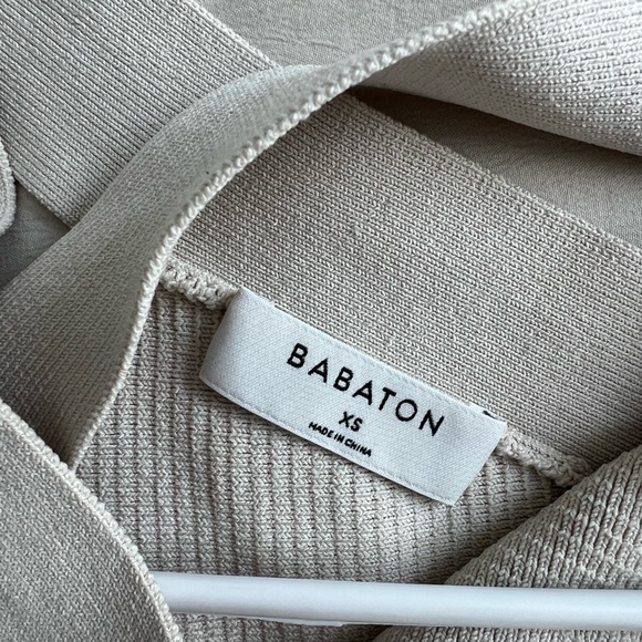 Aritzia Babaton Top - Picture 3 of 3